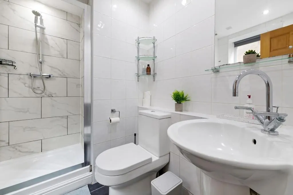 Luxurious 3 Bedroom Apartment In Park Estate Nottingham United Kingdom